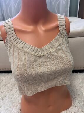 Vintage Y2K Knits Landing Cropped Knit Cream Ribbed Sweater Tank Shimmer M Layer